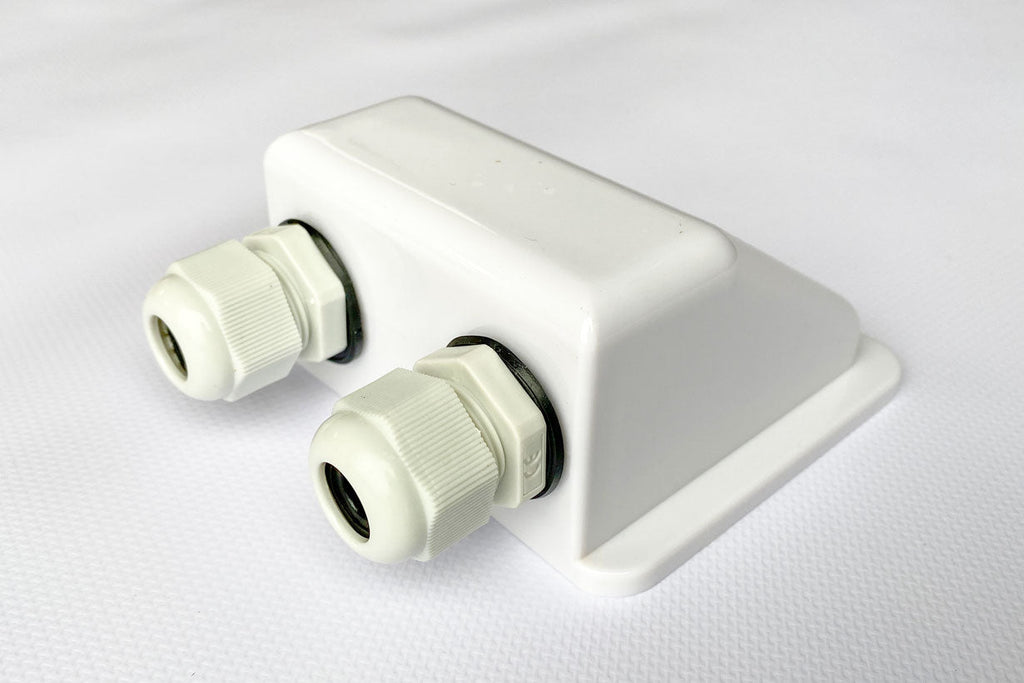 Kabelgennemføring til Solcelle – 1 eller 2 Kabler (Ø6–10 mm) - SejlStrøm