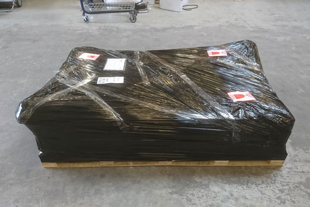 Solcelleanlæg til kolonihavehus – 11–18 kWh/dag med 10 kWh lithium batteri og 6000 W inverter - SejlStrøm