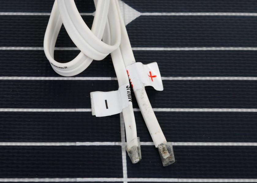 SUNBEAM Tough 78 – semi - fleksibelt solpanel 78 W (778 x 540 x 3 mm) - SejlStrøm