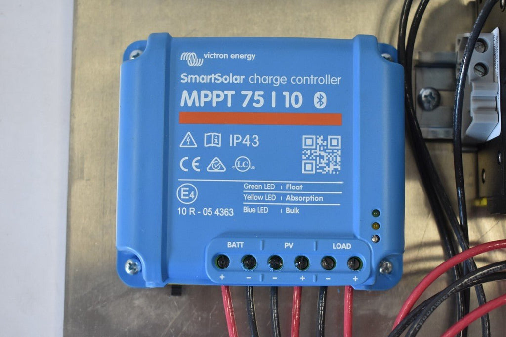 Victron SmartSolar MPPT 75/10 – Solcelle Charge Controller (12/24 V, 10 A) med indbygget Bluetooth - SejlStrøm